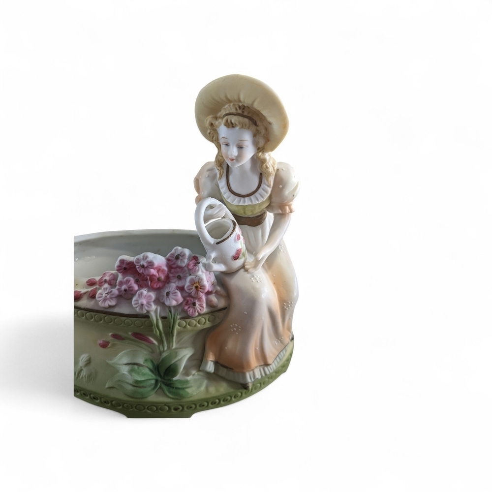 Vintage Charming Paulux Bisque Figurine Planter with Flowers: Occupied Japan - Picture 5 of 8